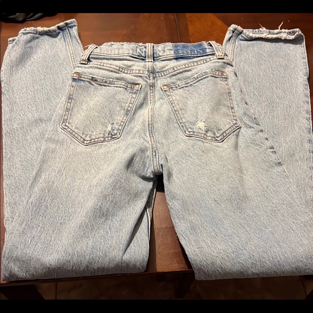 Abercrombie & Fitch Jeans
The 90’s straight Ultra High Rise
SIZE 24 00R - Picture 5 of 8